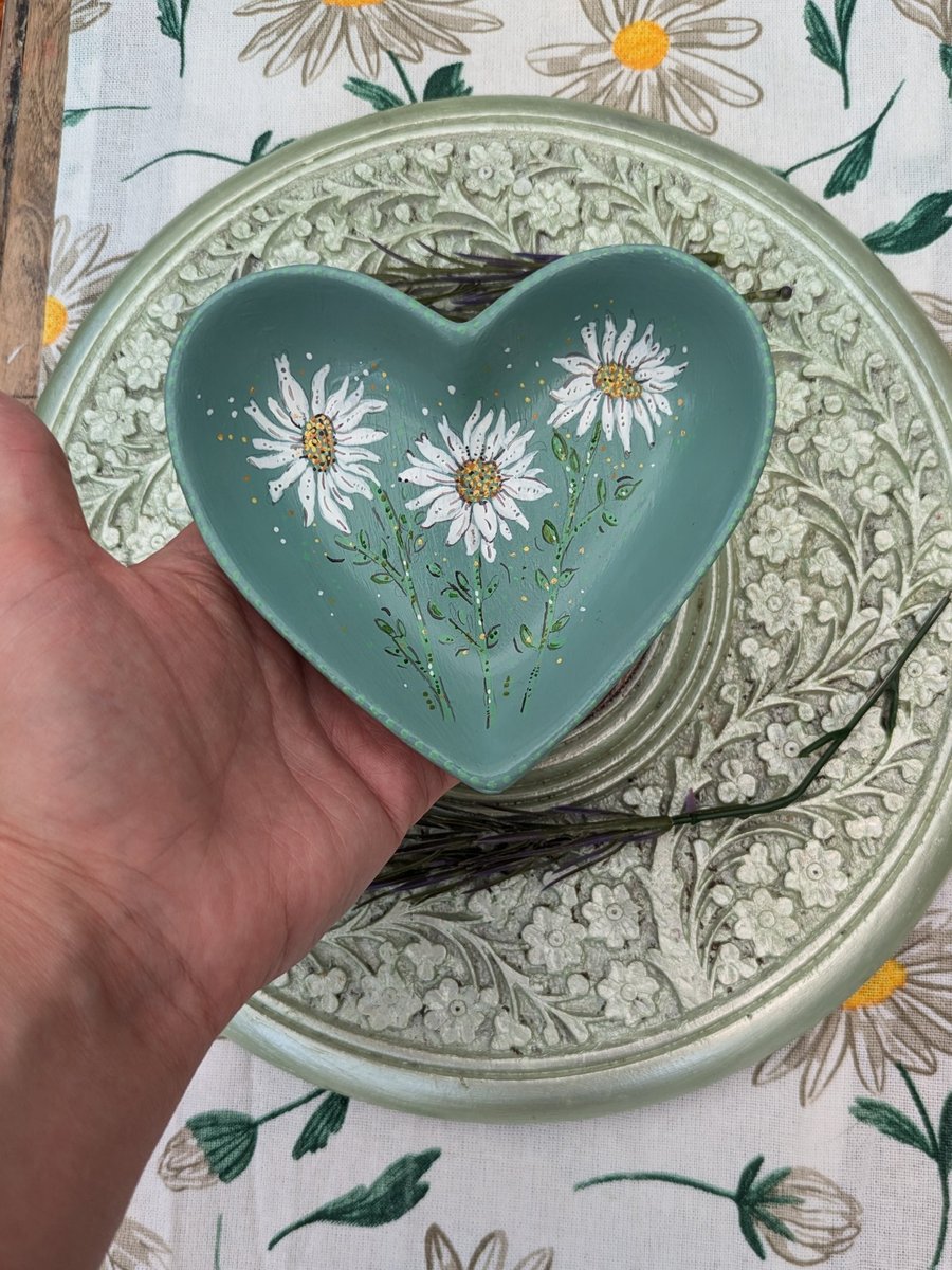 Daisy hand-painted Ring, jewellery dish