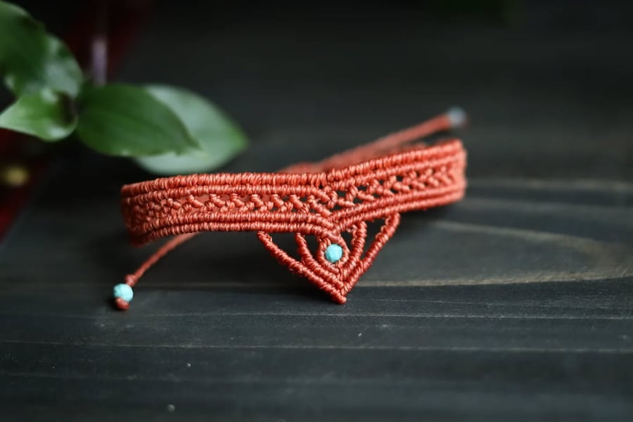 Macrame bracelet in terracota with natural stone peruvian turquoise