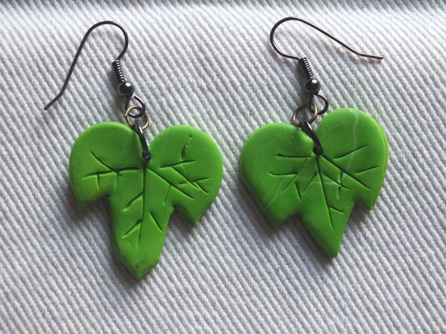 Ivy leaves - handcrafted polymer clay drop earrings