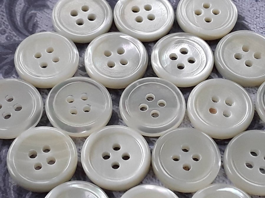 5 8" 16.5mm 26L Trocas Mother of Pearl VINTAGE & RARE x 6