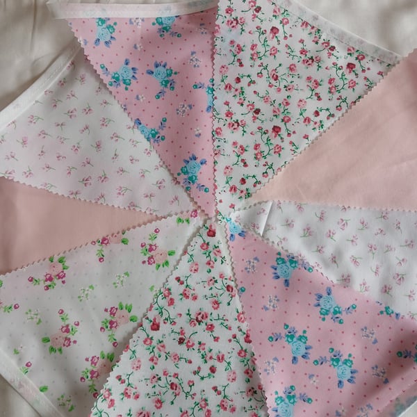 Vintage style floral bunting 
