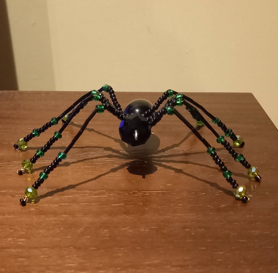 glass beads spider