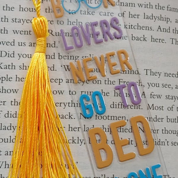 Clear acrylic bookmark 