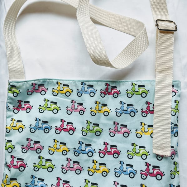 Peg bag with shoulder strap