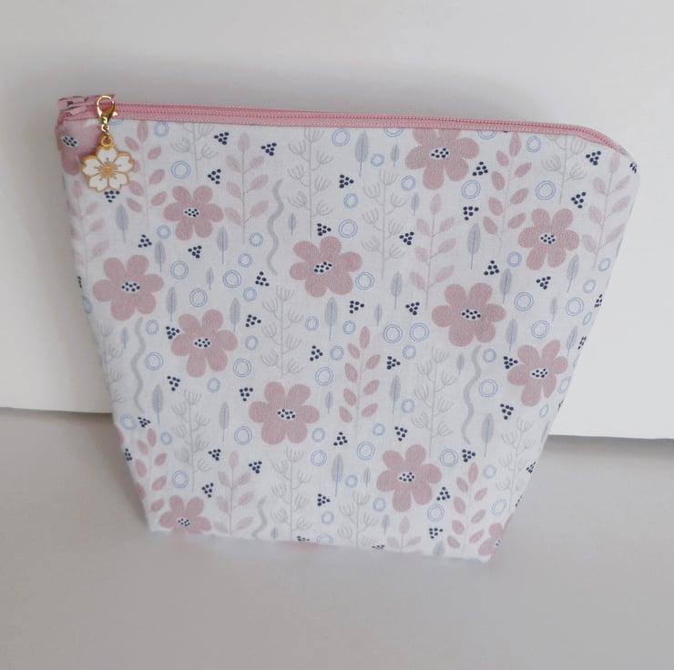Fabric Zipper Pouch Fully Lined, Make Up Bag Folksy