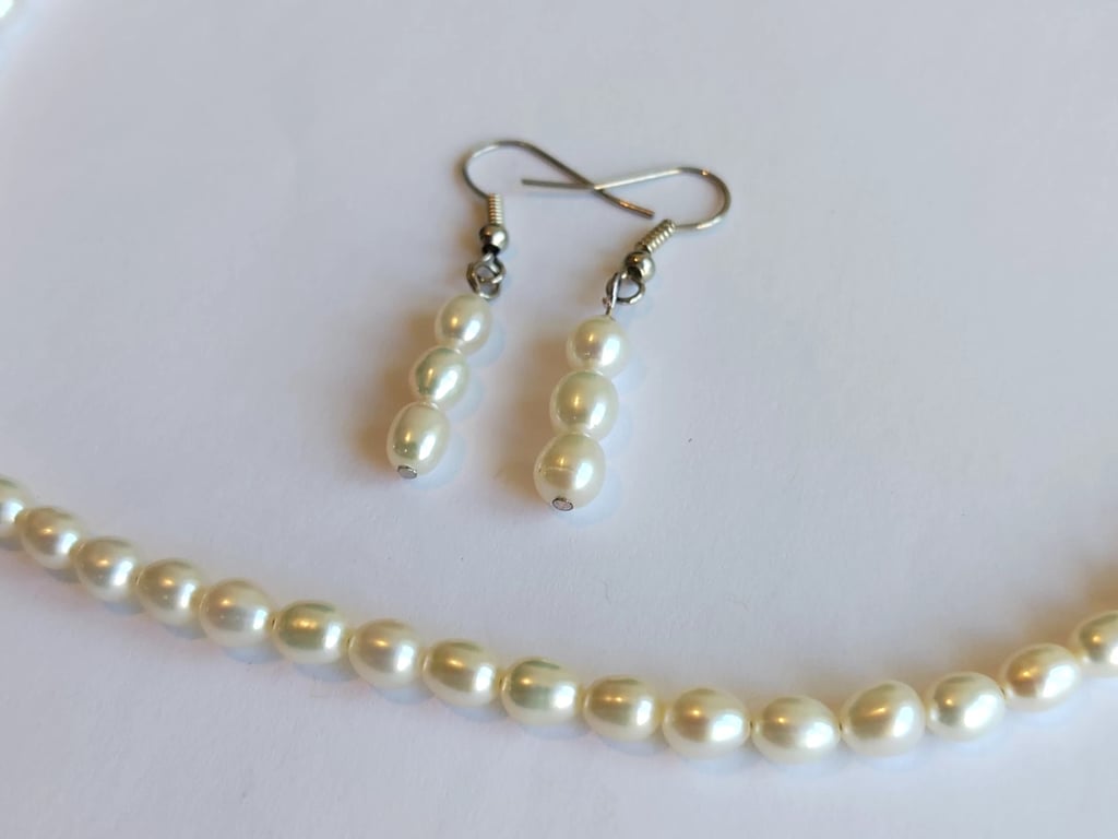 Cream Genuine Freshwater Rice Pearl Handmade Necklace & Earrings Gift Set