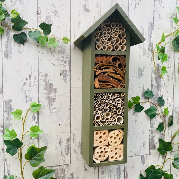 Bee and Insect House, Bee Hotel, Bug Box, in Old English Green