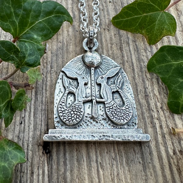Merhare Pendant