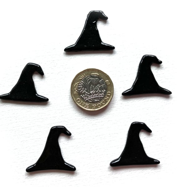 Pack of 5 witches hats made with Bullseye 90coe glass, halloween