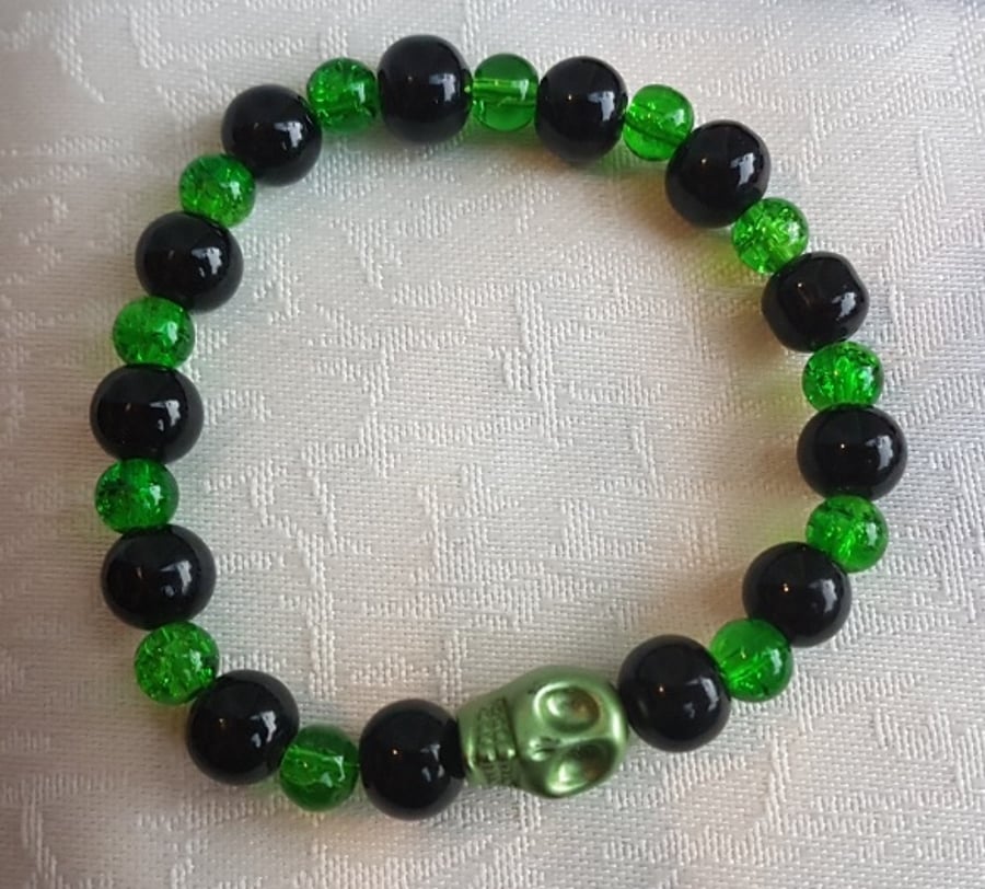 Spooky Bead and Skull Stretch Bracelet - Slime Green - DISCOUNT GOODIES