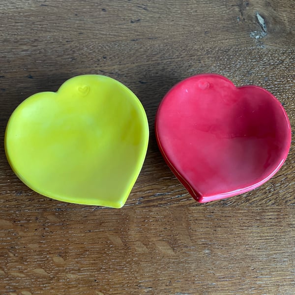 Heart-shape colourful ceramic trinket dishes