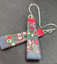 Red and green patterned drop earrings - Image 2