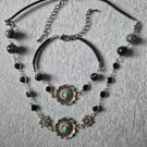 Handmade Fashion Necklace with Pendant & Bracelet
