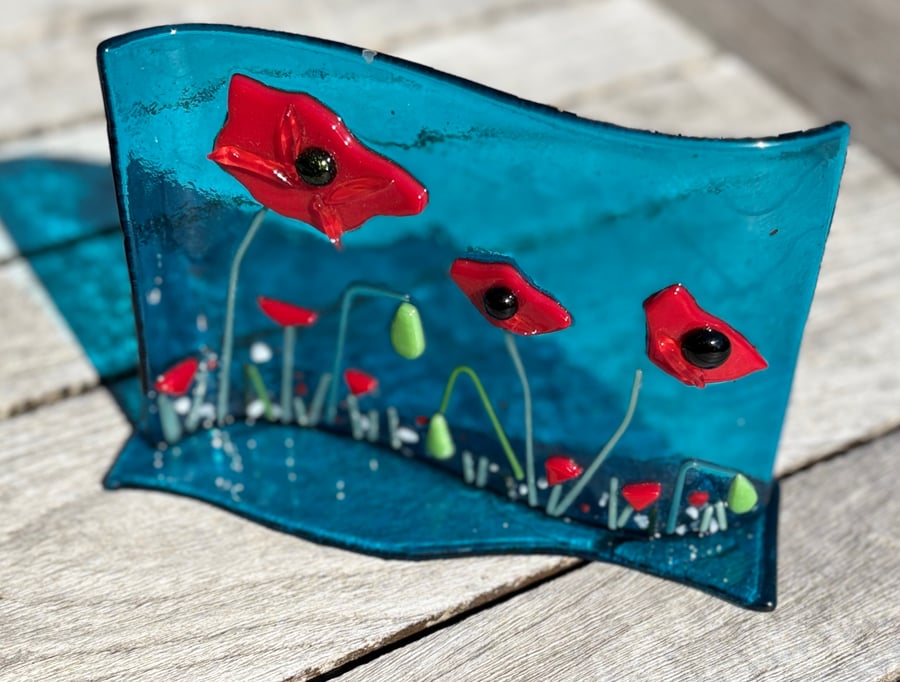 Fused glass small stand up poppies wave ornament 
