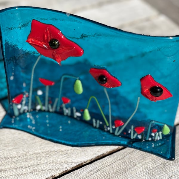 Fused glass small stand up poppies wave ornament 