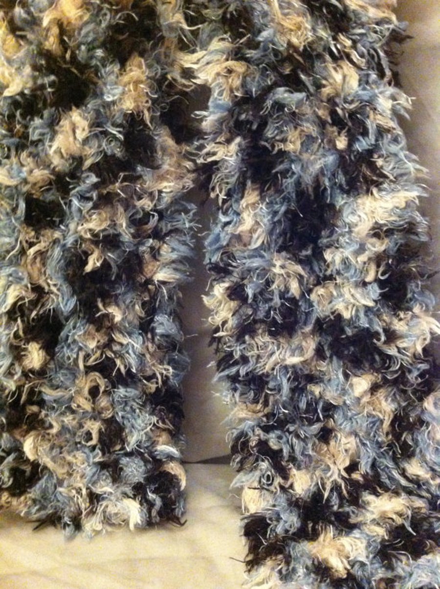 Warm and fluffy ladies scarf