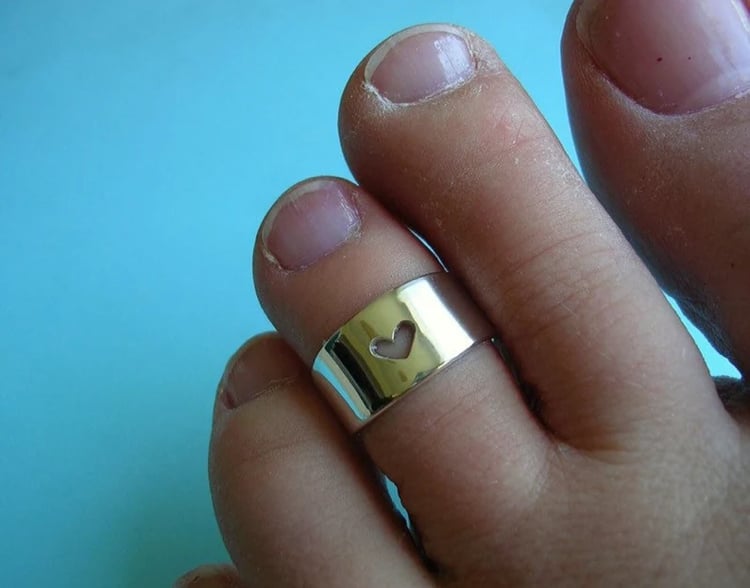 Sterling Silver Heart Toe Ring