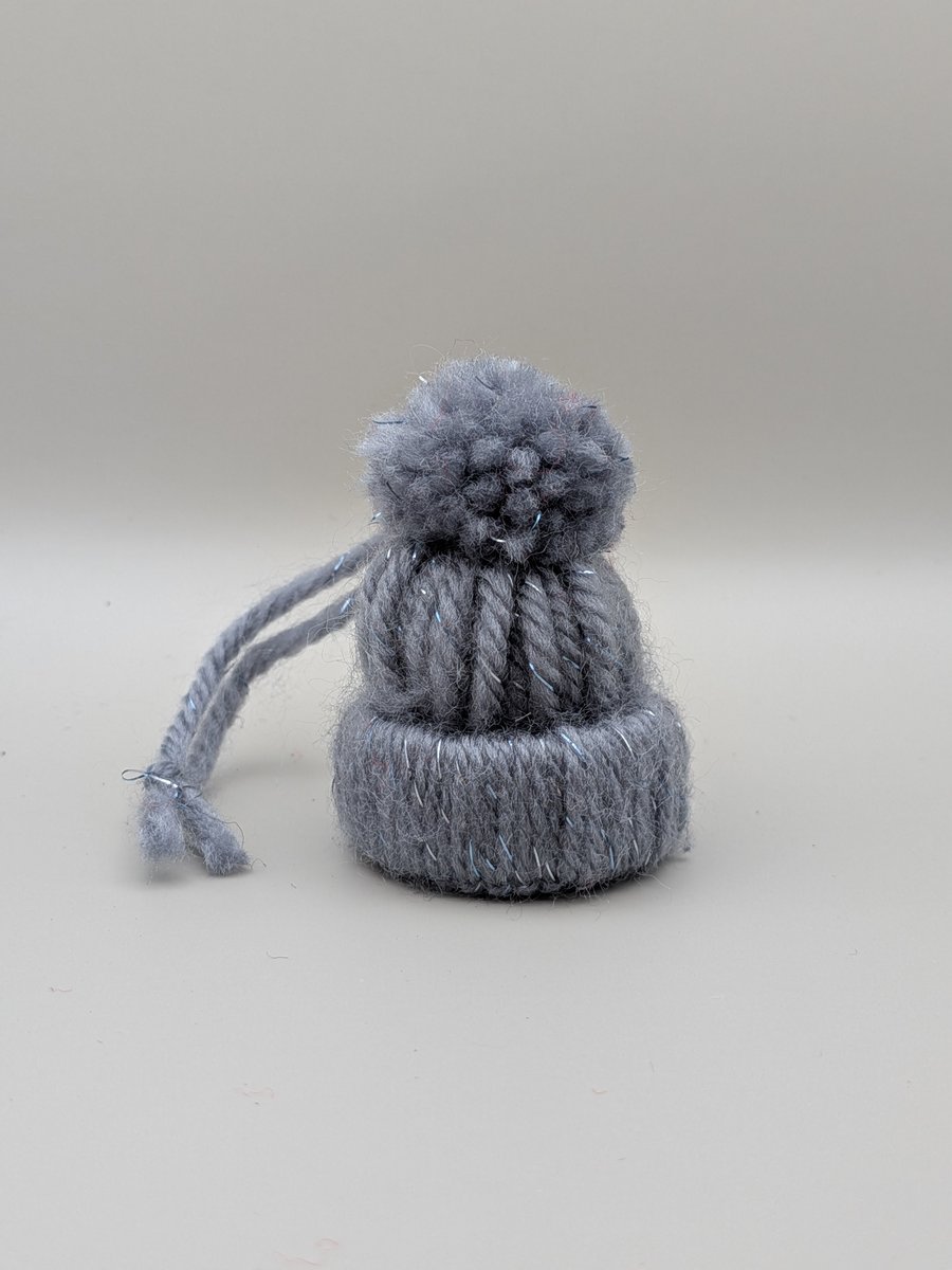 Cute winter hat tree decoration 