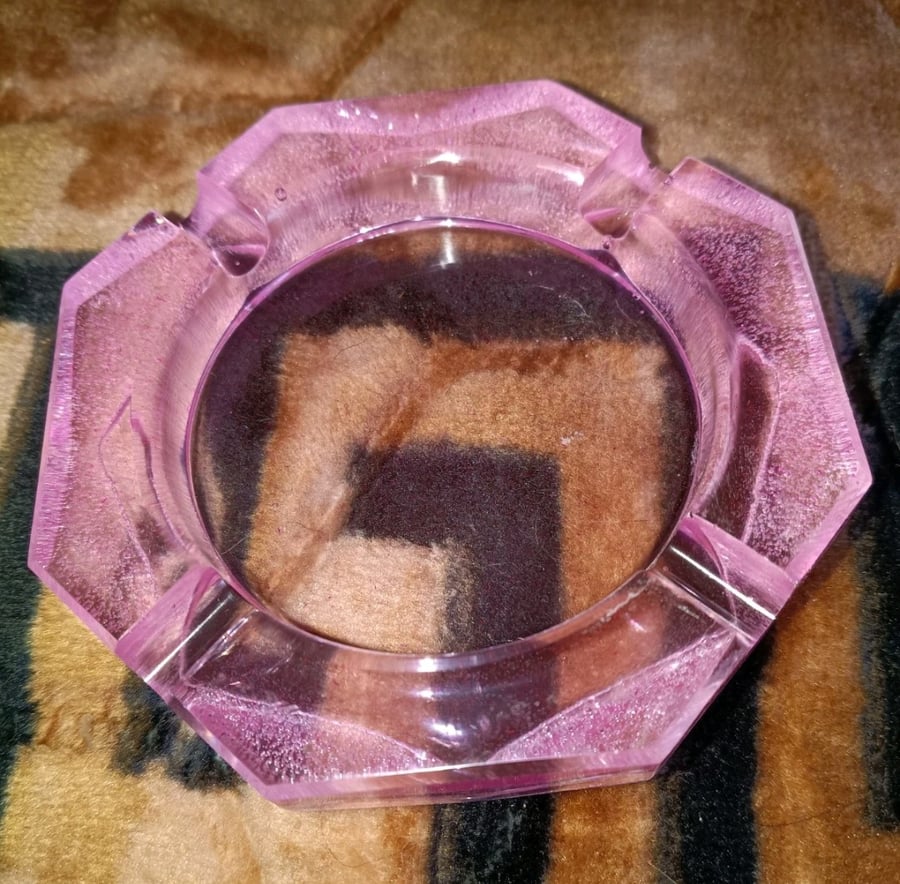 Decorative Retro Ashtray 
