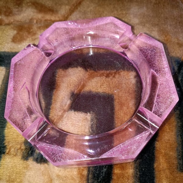 Decorative Retro Ashtray 