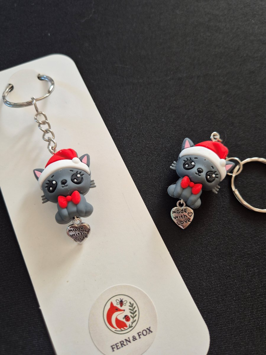 CUTE CHRISTMAS CAT KEYRING