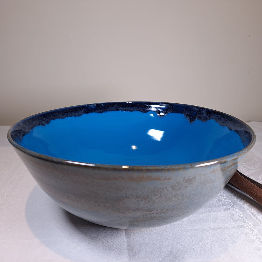 LARGE AZURE BLUE CERAMIC SALAD FRUIT SERVING BOWL
