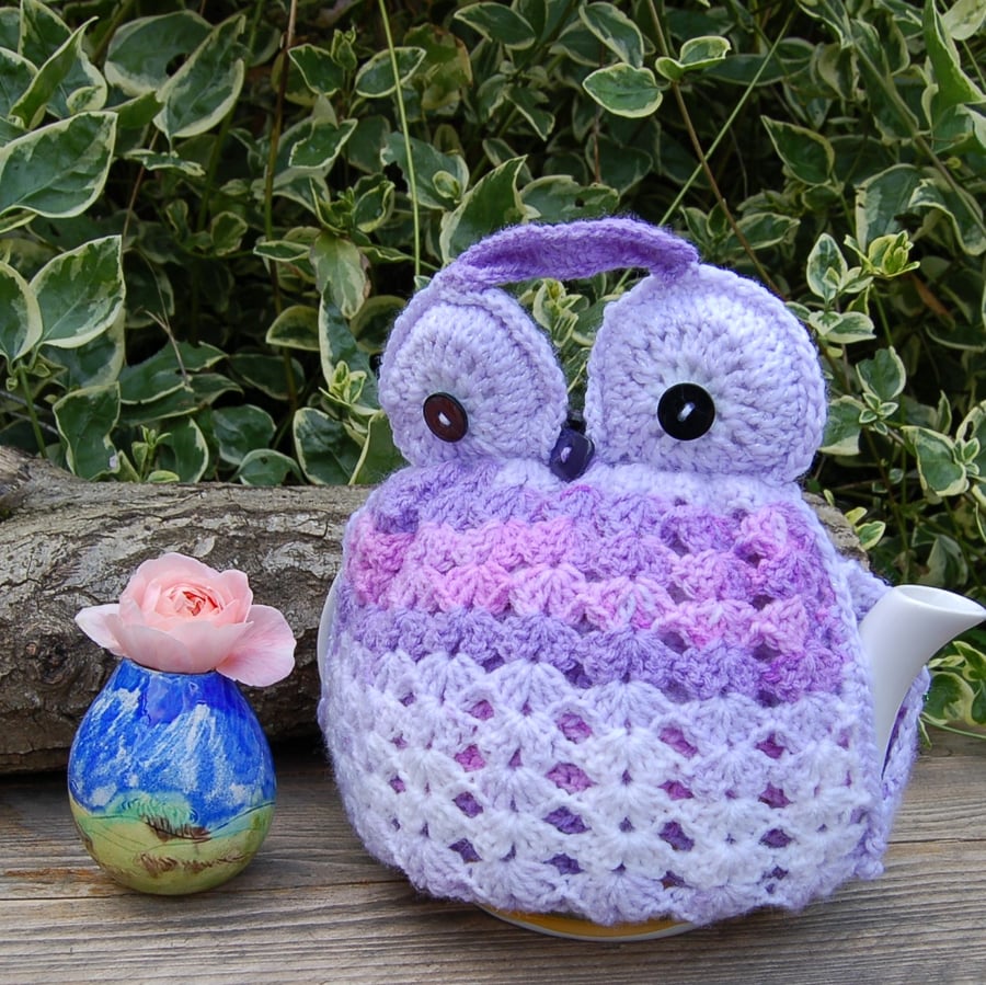 Crochet Owl tea cosy - Lavender tones -  to fit a large or medium teapot