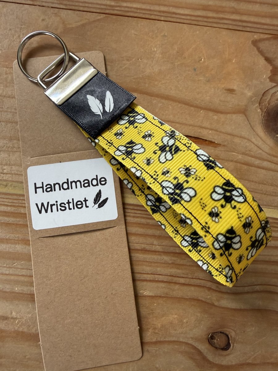 Bee Print Handmade Wristlet