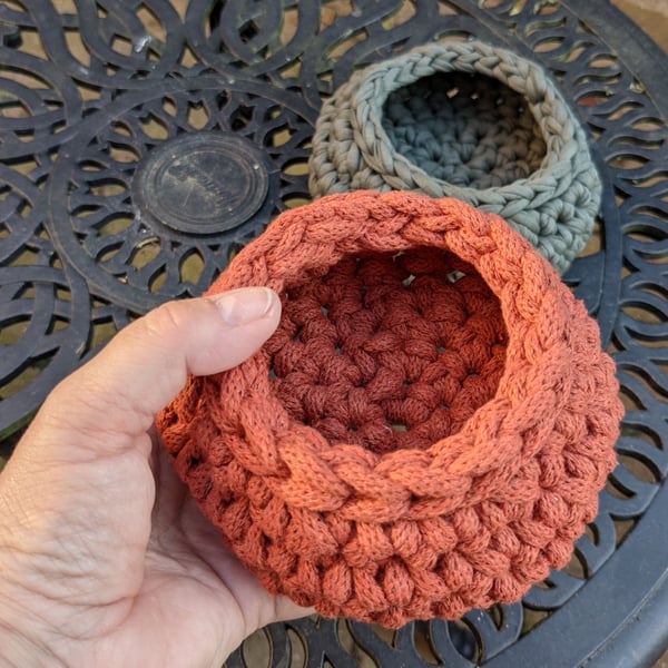 Small crochet bowl, trinket pot, home decor, new home gift