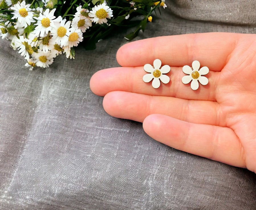 Hand painted wooden flower earrings, daisy earrings, flower studs, stud earrings