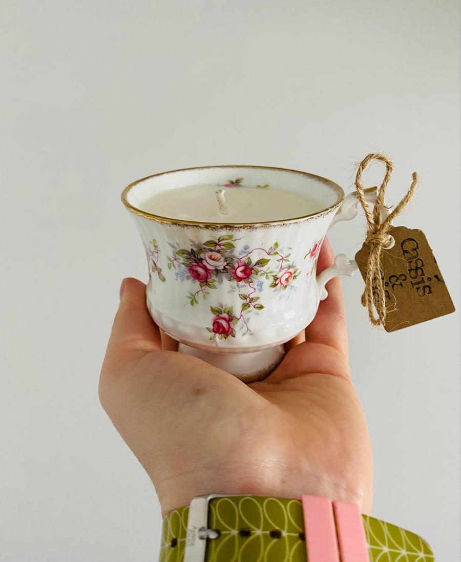 Cassis and Fig Tea Cup Candle