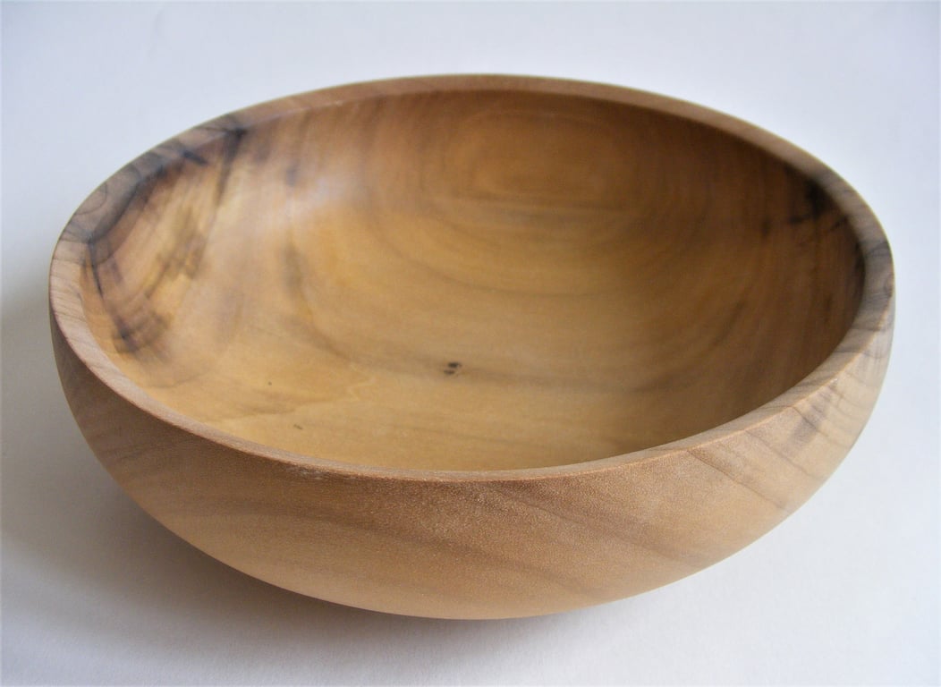 Tulipwood fruit or food bowl