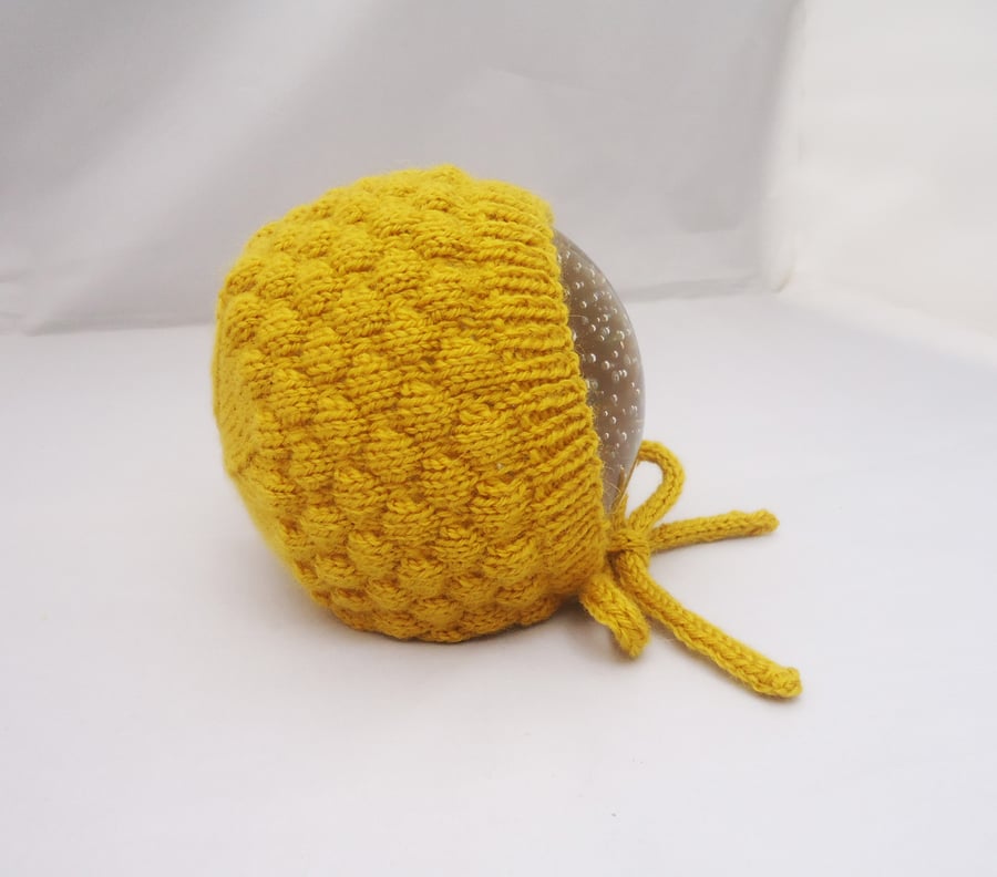 Baby Bonnet, Hand Knit Bubble Baby Bonnet, Baby Bonnet in Yellow