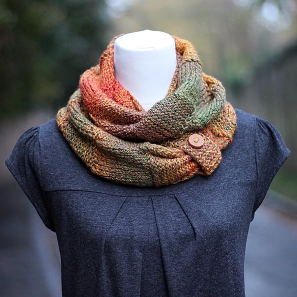 SCARF, knitted infinity loop scarf, chunky autumn shades button snood, cowl