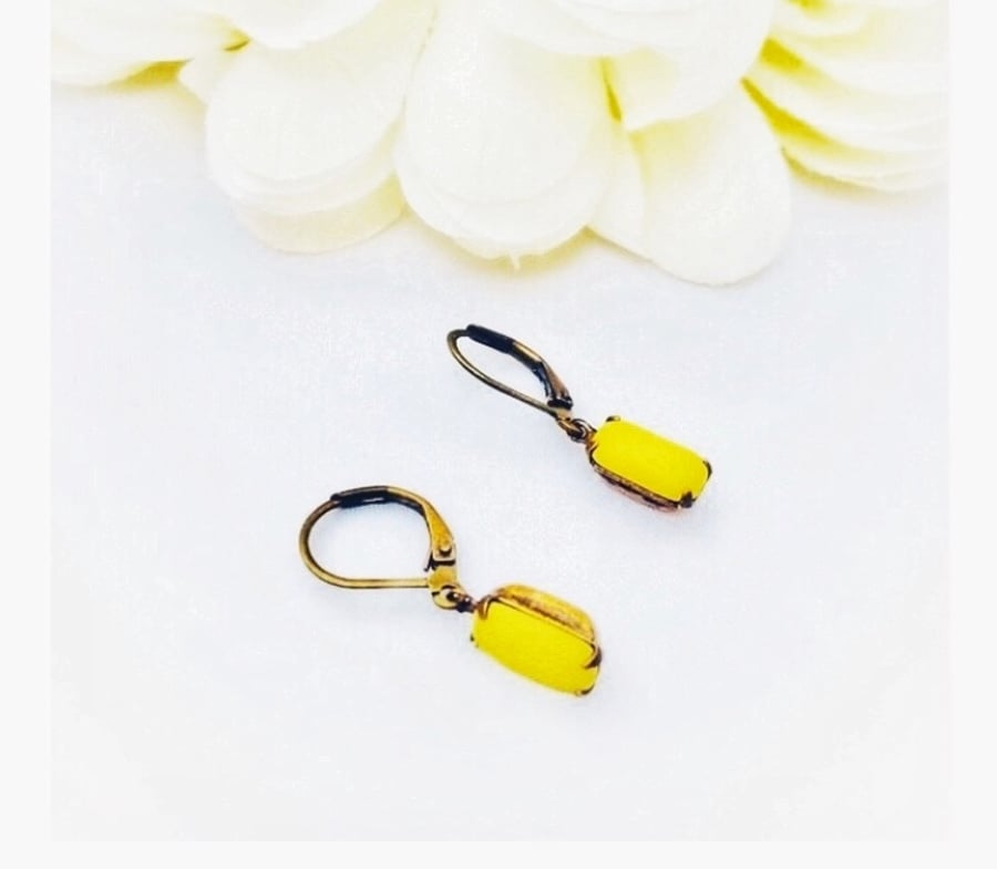  Small sunshine yellow vintage glass stone earrings set in brass 