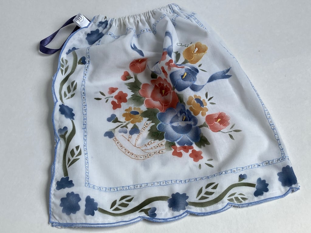 Travel packing shoe bag made from vintage textiles