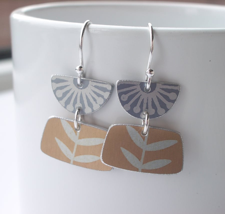 Yellow and grey retro flower earrings 