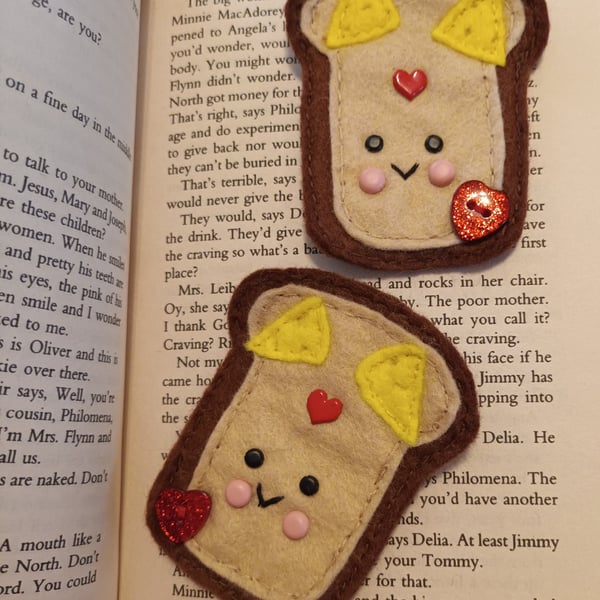 Hand sewn felt cheese on toast bookmark,letterbox gift