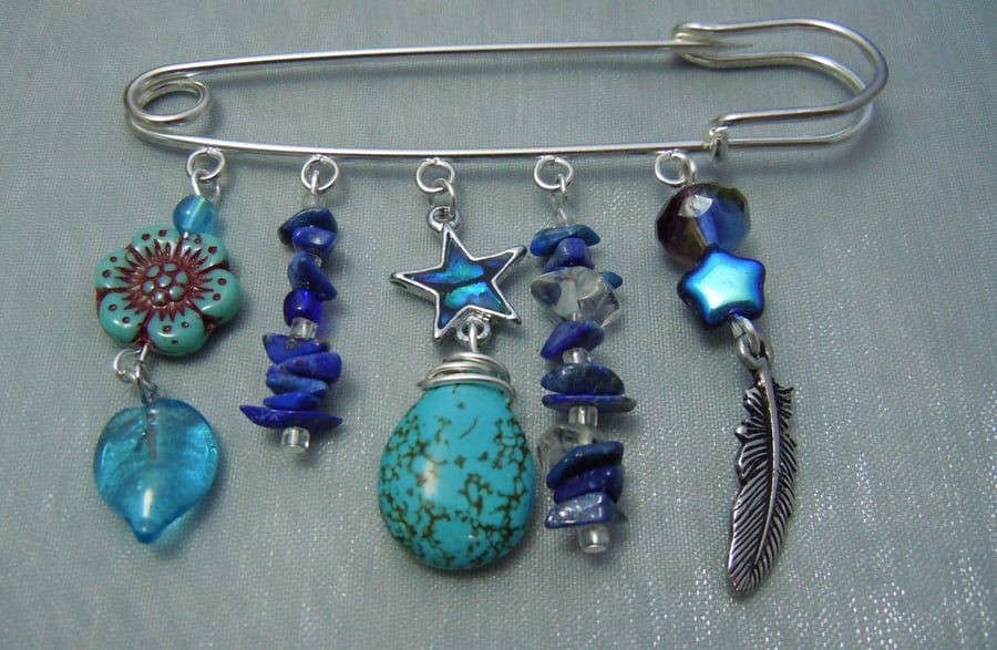 Silver plate kilt pin brooch