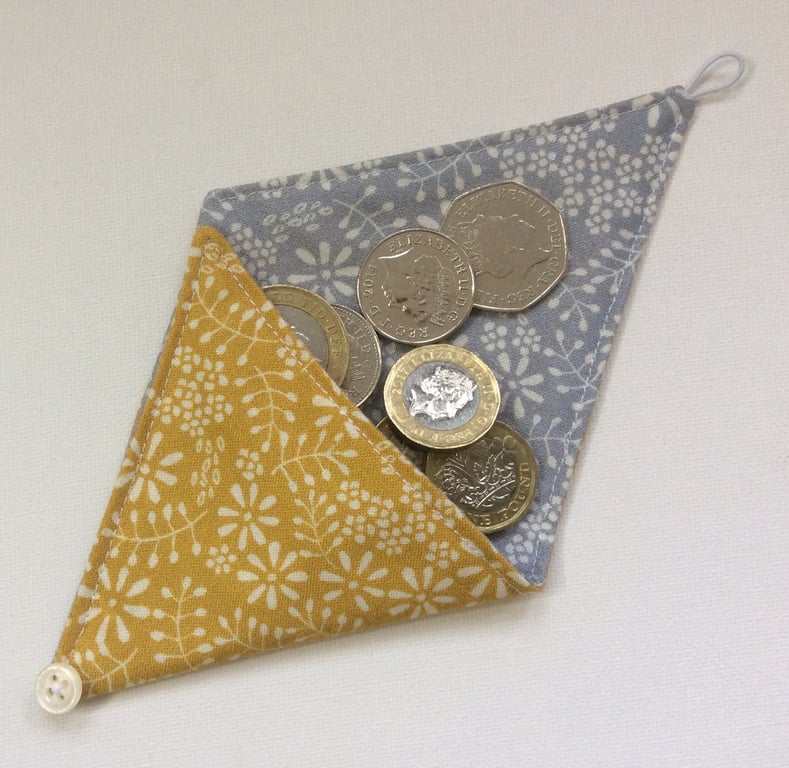  Small Triangular Coin Purse, pouch, gold  cotton