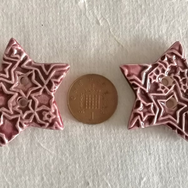 Ceramic burgundy star button