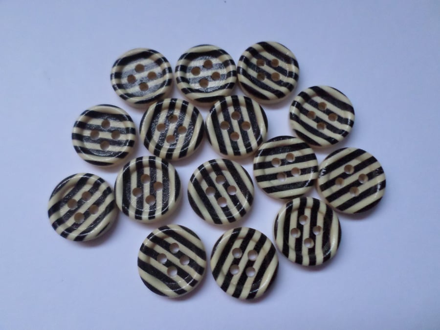 15 x 4-Hole Printed Wooden Buttons - Round - 15mm - Stripes - Black 