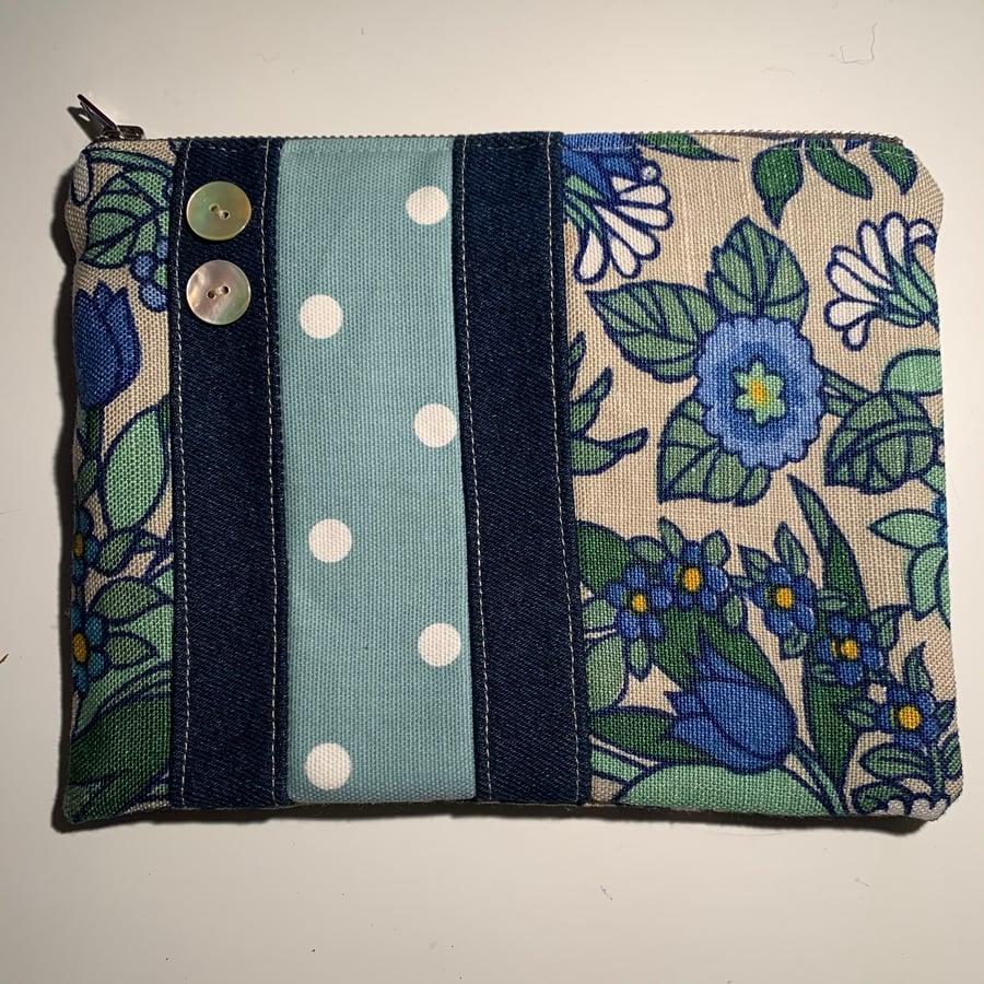 Vintage flower waltz Zip pouch 