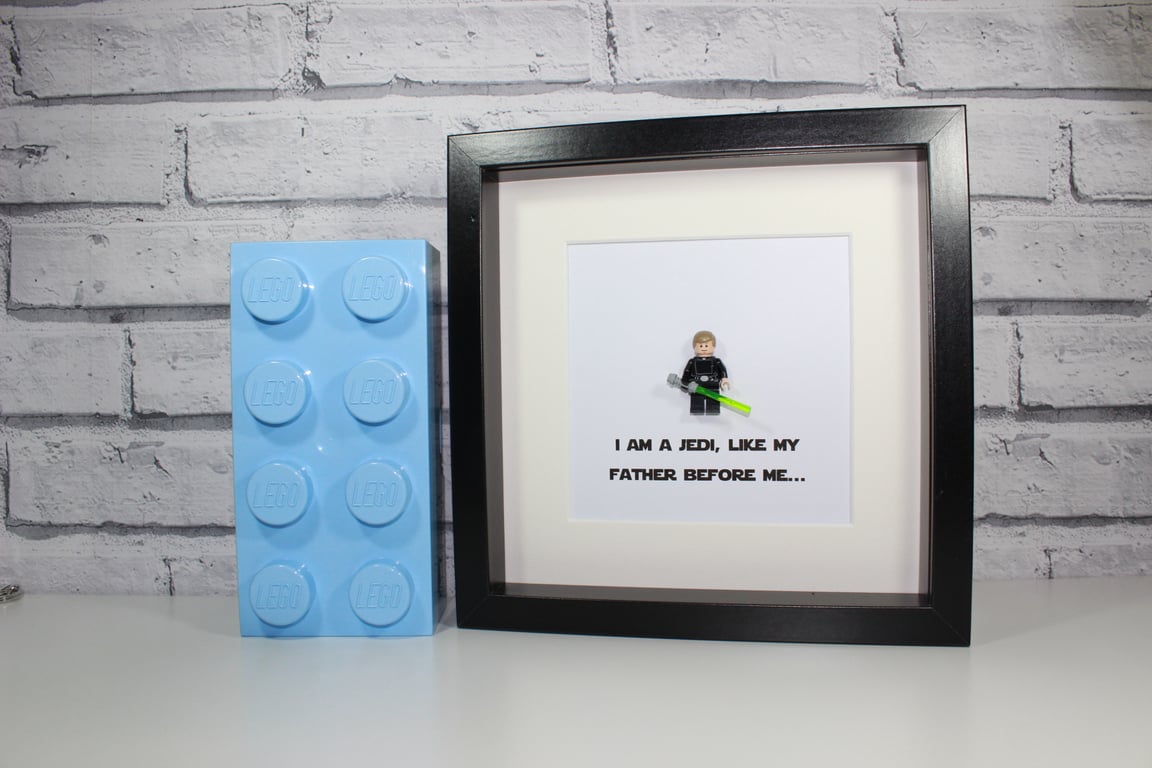 LUKE SKYWALKER - JEDI - FRAMED LEGO MINIFIGURE
