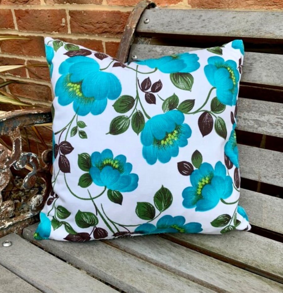 SALE Retro floral cushion cover