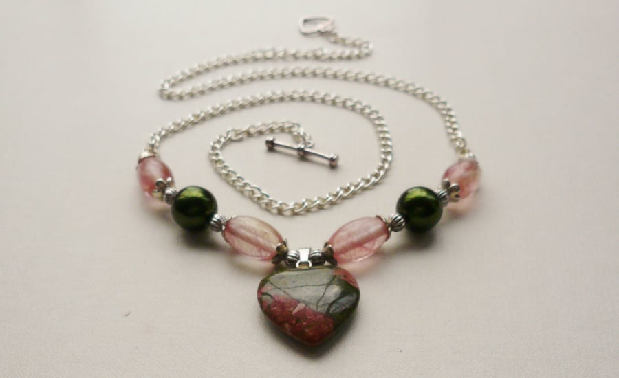  Necklace Pink and Green Unakite Heart    KCJ426