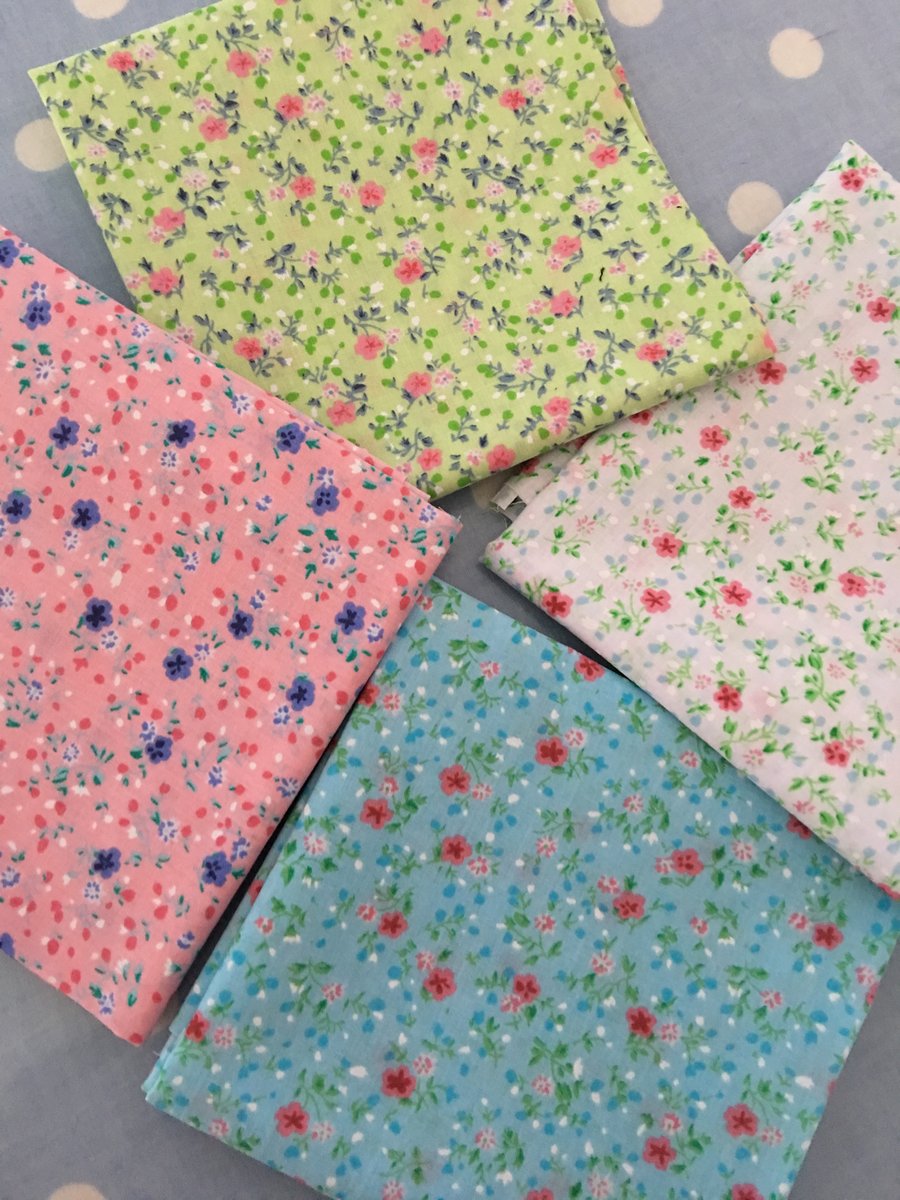 4 x 50 cm poly cotton fabric squares 