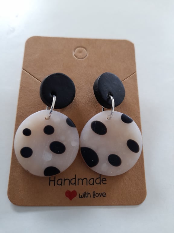 WHITE  TRANSLUCENT POLYMER CLAY STUD EARRINGS  -  FREE POSTAGE 
