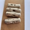 Set of four driftwood toggle buttons with single hole