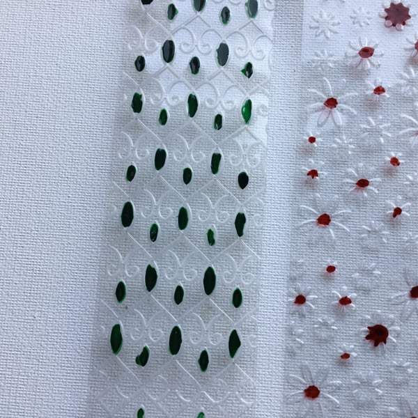 Pack of 4 glass painted bookmarks. CC397